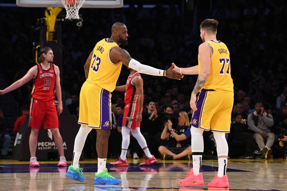 而谢菲联目 而谢菲联目